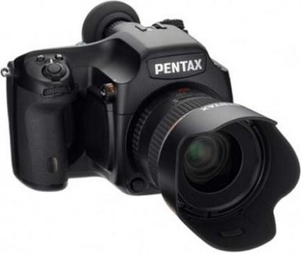 Nuova reflex digitale Pentax 645D. Le caratteristiche tecniche 