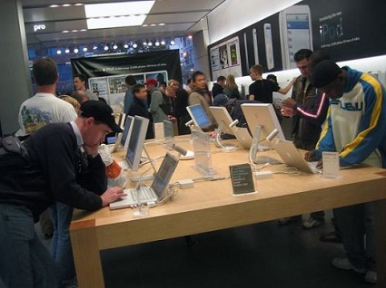 Inaugura un nuovo Apple Store a Bergamo. Appuntamento a sabato 25 settembre