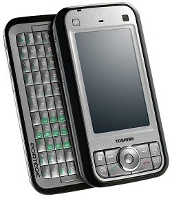 Smartphone Toshiba Port??g?? G900, un ufficio tascabile con tastiera QWERTY integrata, touschscreen e connettivit? HSDPA.