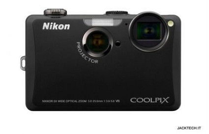 Nikon Coolpix S1100pj: nuova fotocamera con proiettore integrato. Le caratteristiche tecniche