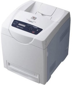 Fotocopiatrici Fuji Xerox che traducono automaticamente i documenti in copia