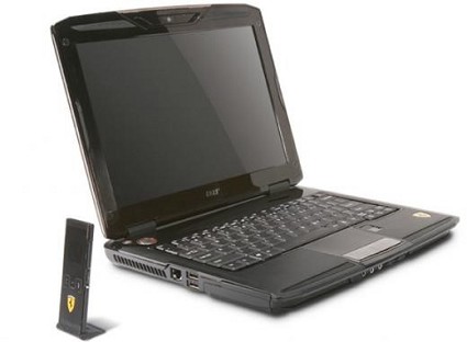 Acer Ferrari 1100, un notebook leggerissimo ed elegante per celebrare le auto pi?? forti del mondo