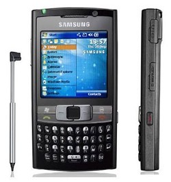 Smartphone Samsung SGH i780 BlackJack2, con tastiera QWERTY e navigatore satellitare incorporato