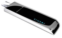 Chiavetta USB Sandisk che fa il backup automatico dei dati presenti su Internet: Cruzer Titanium Plus USB.