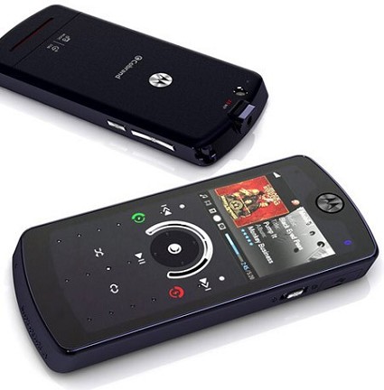 Motorola Rokr E8: cellulare-lettore mp3 con un innovativa gestione delle funzione e dell'utilizzo dei tasti.