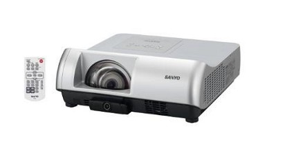 Caratteristiche tecniche e prezzo videoproiettore Sanyo PLC-WL2503 per l'apprendimento interattivo