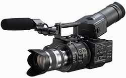 Videocamera Sony FS700 con sensore 4K Super35mm Exmor CMOS: caratteristiche tecniche