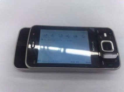 Nokia N96 uno dei cellulari pi?? attesi dell'anno. Foto e Video in anteprima su Internet