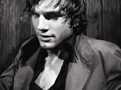 Ashton Kutcher sar?� Steve Jobs nel film indipendente sulla fondazione di Apple
