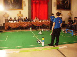 Rome Cup 2008: una partita di calcio fra mini robot nella sala Protomoteca del Campidoglio. 