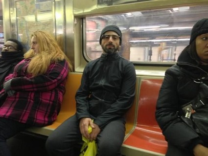 Sergey Brin beccato in metropolitana a New York con i Google Glasses?