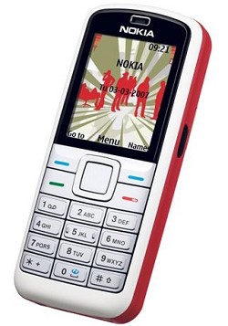 Nokia 5700 XpressMusic e Nokia 5070, due nuovi cellulari dedicati alla musica