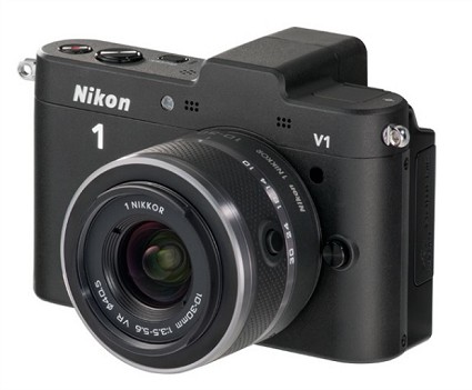 Nuova fotocamera compatta mirrorless Nikon 1 V2: caratteristiche tecniche