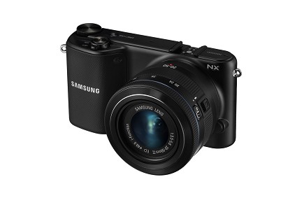 Nuova fotocamera Samsung NX2000: caratteristiche tecniche (1)
