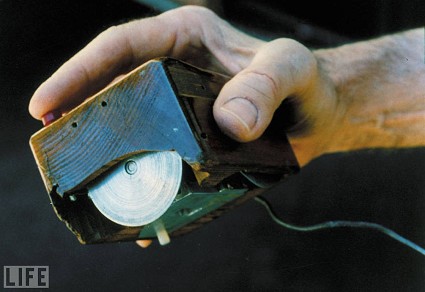 Un minuto di silenzio per Douglas C. Engelbart, inventore del mouse