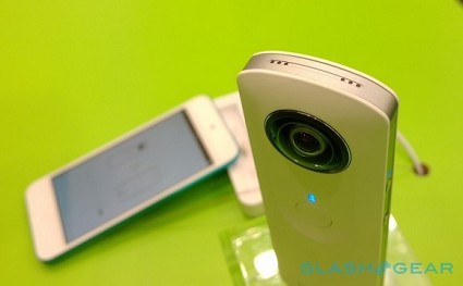 Ricoh Theta: come funziona la prima fotocamera a 360??