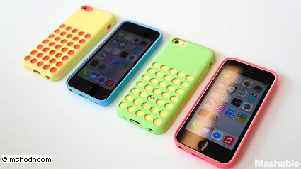 iPhone 5C: uscita e prezzo ufficiale in Italia il 25 Ottobre. Cosa c'? da sapere.