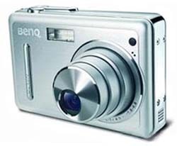 Zoom veloce e rapida messa a fuoco automatica dei soggetti con la fotocamera digitale BenQ DC-E605