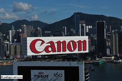 Canon: registrati primi cali nelle vendite di reflex digitali, dopo crescita continua dal 2003