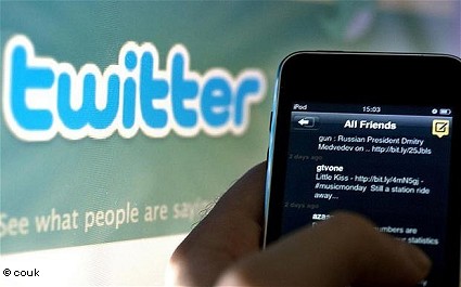Twitter: s?¼ a messaggi diretti anche da chi non stai seguendo