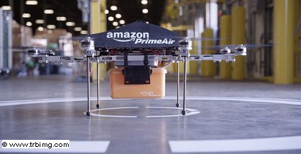 Amazon: droni per la consegna merci, primo volo test 