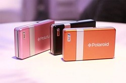 Polaroid PoGo: macchina fotografica digitale compatta che stampa su foglio interno le foto immediatamente. Come ai vecchi tempi?