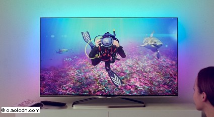 Philips 8800 UHD 4K: Android e tecnologia Ambilight 