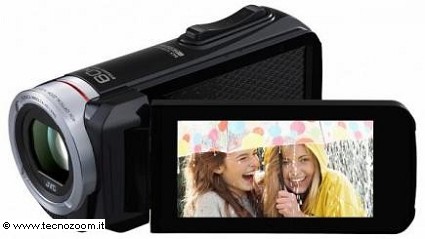 Nuova videocamera JVC Everio GZ-RX115: caratteristiche tecniche e design