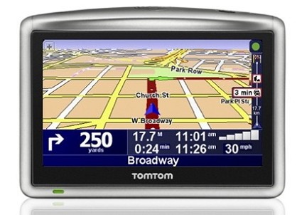 TomTom ONE XL: nuovo navigatore satellitare GPS con traffico e autovelox in tempo reale e schermo pi?? ampio