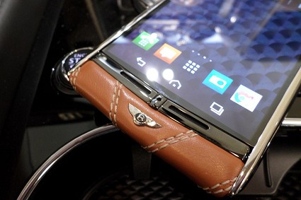 Signature Touch for Bentley: esclusivo smartphone dotato di tecnologia avanzata e dal prezzo proibitivo