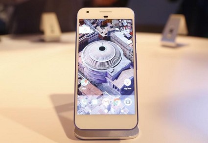 Google Pixel 2 e Pixel 2 XL: nuova generazione degli smartphone di Big G. Prime caratteristiche e prezzi