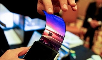 Nuovo smartphone Samsung con display pieghevole: presto realt?? Le indiscrezioni