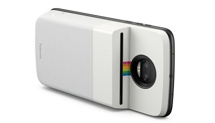 Motorola MotoMod Insta Share per fare foto come con una Polaroid: la novit? per smartphone 