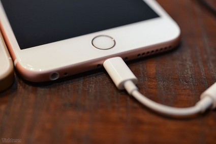 Nuovo iPhone 2019 senza ingresso Usb-C? Le prime indiscrezioni sul prossimo melafonino