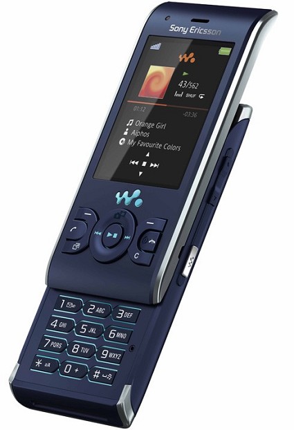 Sony Ericsson Walkman W595: nuovo cellulare collegato a Youtube pensato per gli appassionati di video. Connettivit? e caratteristiche tecniche. 