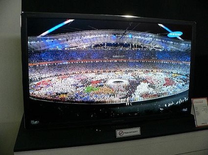 Samsung presenta un modello Oled 40 pollici con supporto per risoluzione full HD. E?�� il pi?? grande del mondo. 