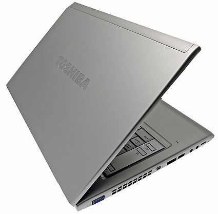 Toshiba Tecra R10: nuovo notebook dedicato al mondo business. Caratteristiche tecniche e funzionalit�. 