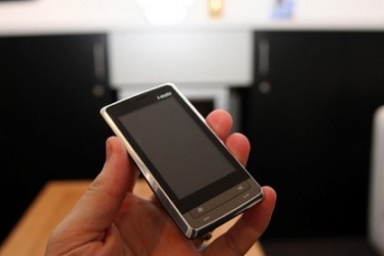 i-Mate Leggionaire: nuovo smartphone touchscreen che si lega netbook Warrior. Funzioni e connettivit?. 
