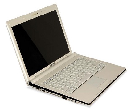 Samsung NC20: nuovo netbook con ampio display, grande tastiera e con CPU VIA Nano integrata. Le caratteristiche tecniche.   