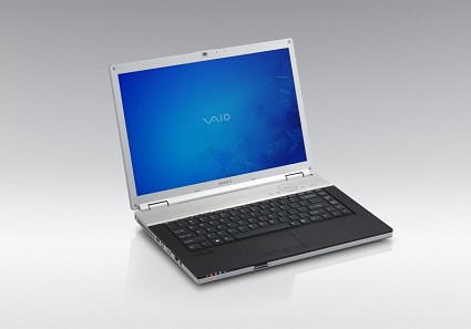 Computer portatili Sony Vaio: nuova serie FZ1 Santa Rosa che andr? a sostituire la serie Vaio FE