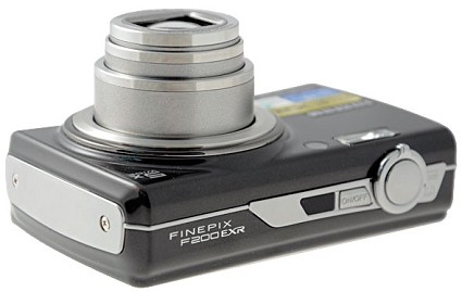 Fujifilm Finepix F200EXR: nuova fotocamera dotata dell?innovativo sensore EXR. 