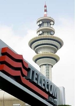 P2P: major contro Telecom Italia per lo scarico illegale dalla Rete materiale protetto da copyright