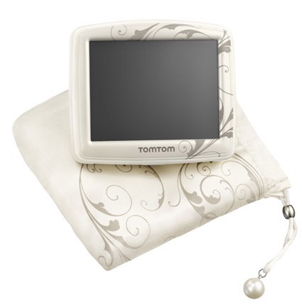 Tom Tom White Pearl: nuovo navigatore satellitare elegante e alla moda dedicato al mondo femminile. 