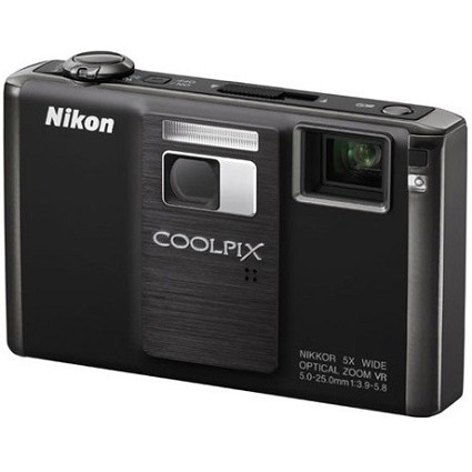 Nikon Coolpix S1000PJ: nuova fotocamera compatta con proiettore integrato. Caratteristiche tecniche e funzioni