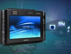 Il pi?? piccolo e leggero computer portatile esistente: Sony Vaio UX. Lo si pu?? portare anche in tasca.