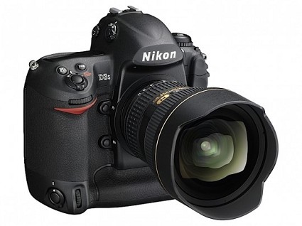 Nikon D3s: nuova fotocamera che promette ottime prestazioni anche con poca luce. Le caratteristiche tecniche