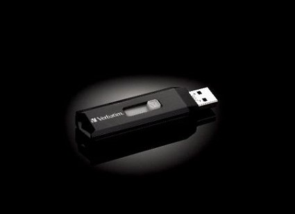 Nuova chiavetta USB Verbatim con doppia connessione eSata. Le novit?