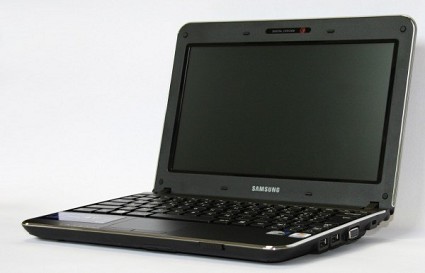 Samsung N220: nuovo netbook dalle ottime prestazioni. Le caratteristiche tecniche